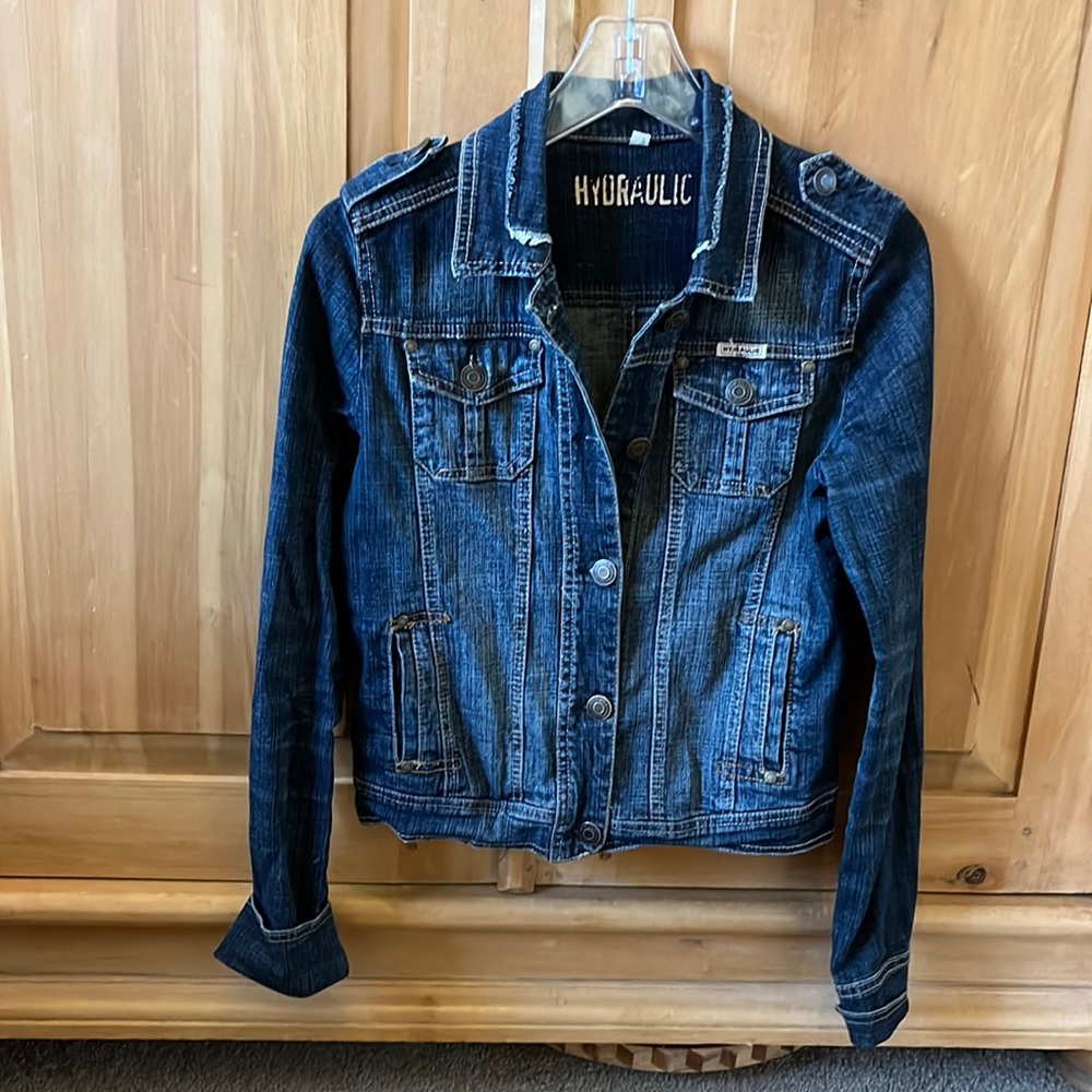Hydraulic women’s, small jean jacket, super cute!